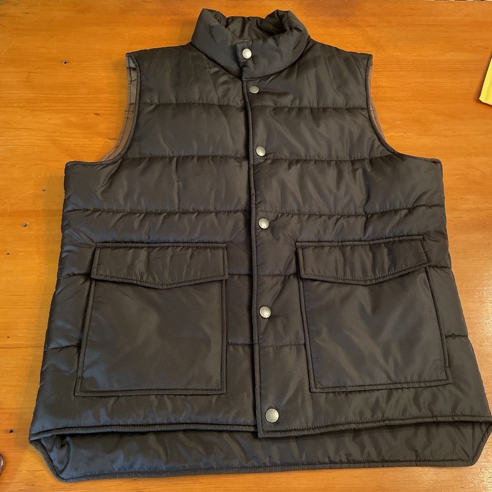Lands' End Size Large Quilted Men's Black Puffer Vest 42-44" Pockets & Snaps
